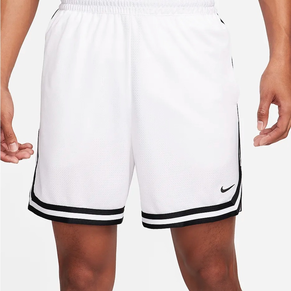 Nike DNA men’s white Basketball shorts size L